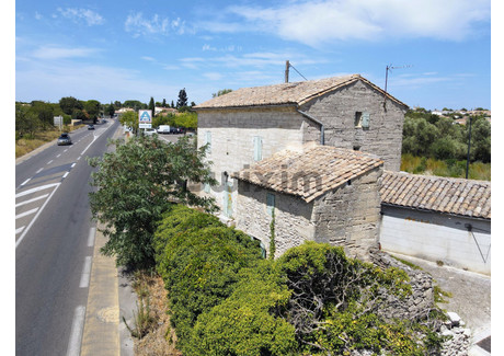 Dom na sprzedaż - Uzes, Francja, 180 m², 318 197 USD (1 275 972 PLN), NET-93827434