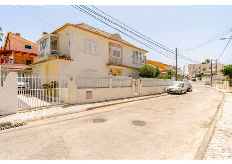 Dom na sprzedaż - Charneca De Caparica E Sobreda, Portugalia, 190 m², 552 170 USD (2 263 895 PLN), NET-96126446