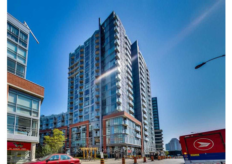 Mieszkanie do wynajęcia - 1015 - 150 Sudbury St Toronto, Kanada, 55,74 m², 1751 USD (7128 PLN), NET-102953220