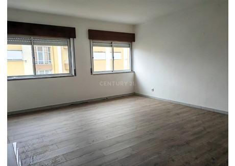 Mieszkanie na sprzedaż - Torres Novas (Santa Maria, Salvador E Santiago), Portugalia, 84 m², 152 207 USD (619 481 PLN), NET-102424873