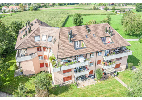 Mieszkanie do wynajęcia - Oberseenerstrasse Winterthur, Szwajcaria, 96 m², 2138 USD (8765 PLN), NET-102431671