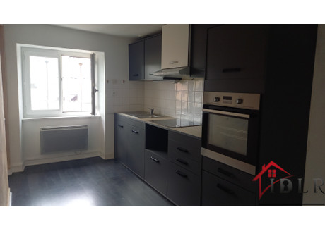 Mieszkanie na sprzedaż - Lons-Le-Saunier, Francja, 53 m², 95 263 USD (368 669 PLN), NET-100354835