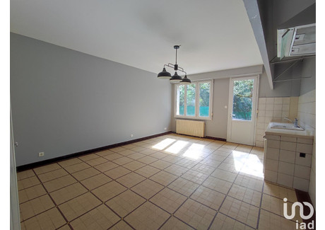 Dom na sprzedaż - Lussac, Francja, 80 m², 92 411 USD (372 416 PLN), NET-97734305
