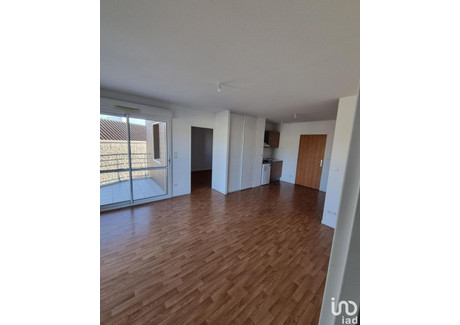 Mieszkanie na sprzedaż - Niort, Francja, 35 m², 76 504 USD (294 539 PLN), NET-94520458