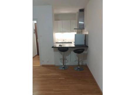 Mieszkanie do wynajęcia - Geneve, Szwajcaria, 40 m², 2307 USD (9574 PLN), NET-103250432