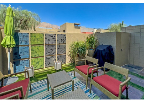 Mieszkanie na sprzedaż - 727 E Arenas Road Palm Springs, Usa, 148,27 m², 749 000 USD (2 876 160 PLN), NET-98805078