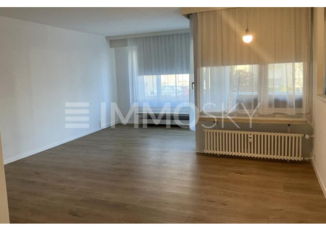 Mieszkanie na sprzedaż - Aesch Bl, Szwajcaria, 62 m², 587 324 USD (2 408 028 PLN), NET-103070541