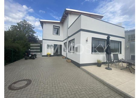 Dom na sprzedaż - Langgöns, Niemcy, 224 m², 523 222 USD (2 129 514 PLN), NET-102854966