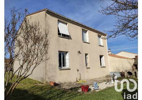 Dom na sprzedaż - Saint-Jean-D'angely, Francja, 119 m², 163 635 USD (670 904 PLN), NET-103007533