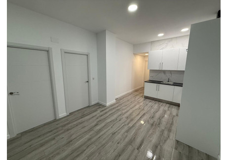 Mieszkanie na sprzedaż - La Carihuela, Hiszpania, 64 m², 366 724 USD (1 499 901 PLN), NET-102226882