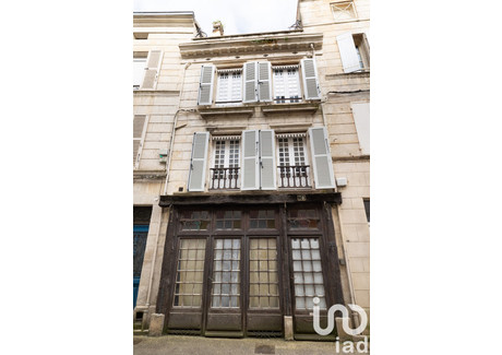 Dom na sprzedaż - Niort, Francja, 225 m², 410 183 USD (1 636 631 PLN), NET-96830872