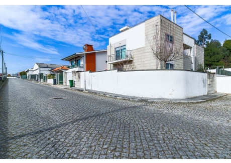 Dom na sprzedaż - Castêlo Da Maia, Portugalia, 514 m², 619 445 USD (2 533 532 PLN), NET-96117923