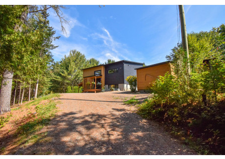 Dom na sprzedaż - 960 Ch. du Tour-du-Lac, Lac-Simon, QC J0V1E0, CA Lac-Simon, Kanada, 102 m², 433 665 USD (1 743 334 PLN), NET-100866853