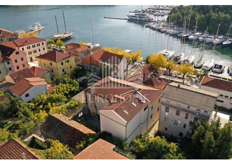 Dom na sprzedaż - Skradin, Chorwacja, 665 m², 2 695 998 USD (10 352 633 PLN), NET-93717391