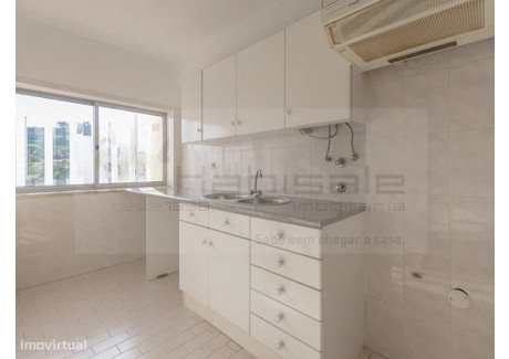 Mieszkanie na sprzedaż - Loures, Portugalia, 40 m², 192 955 USD (791 115 PLN), NET-103089594