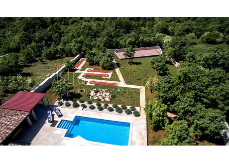 Dom na sprzedaż - Svetvinčenat, Chorwacja, 294 m², 720 687 USD (2 767 439 PLN), NET-97647084