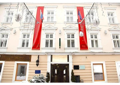 Hotel na sprzedaż - Kranj Słowenia, 1466 m², 1 786 455 USD (7 324 465 PLN), NET-101190197