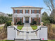 Dom na sprzedaż - 30 Huntting Street Southampton, Usa, 436,64 m², 9 595 000 USD (38 571 900 PLN), NET-97145136