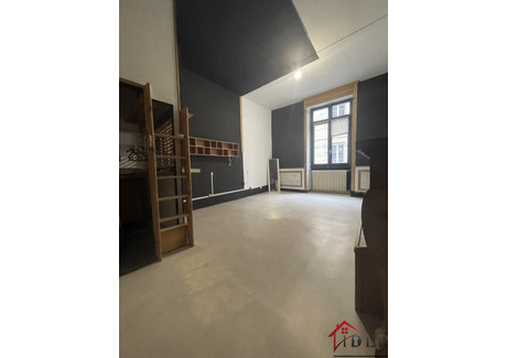 Mieszkanie na sprzedaż - Besancon, Francja, 51 m², 111 663 USD (456 702 PLN), NET-102066103