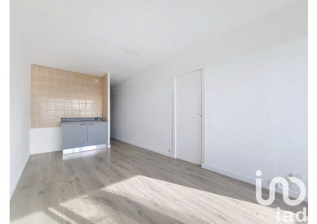 Mieszkanie na sprzedaż - Grigny, Francja, 30 m², 79 031 USD (323 235 PLN), NET-101431187