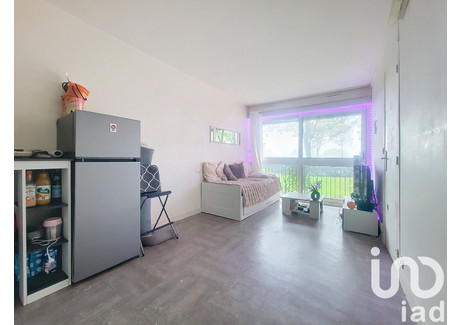 Mieszkanie na sprzedaż - Grigny, Francja, 31 m², 72 805 USD (297 773 PLN), NET-102065851