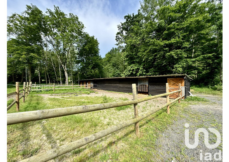 Działka na sprzedaż - Cinqueux, Francja, 15 017 m², 99 184 USD (405 662 PLN), NET-98123806