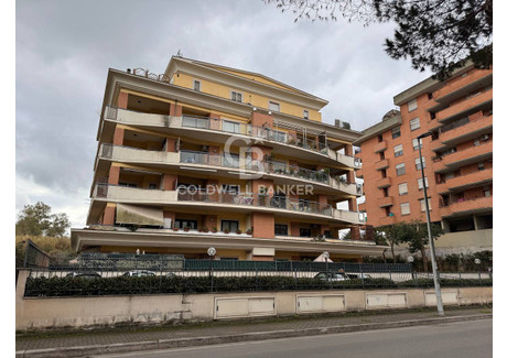 Mieszkanie na sprzedaż - VIA FEDERICO FELLINI Pomezia, Włochy, 52 m², 128 576 USD (493 731 PLN), NET-94673772