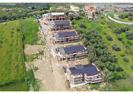 Dom na sprzedaż - via cattaneo,snc Monterotondo, Włochy, 250 m², 621 350 USD (2 479 186 PLN), NET-97131357