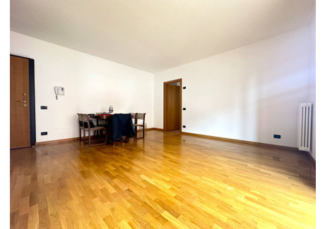 Mieszkanie na sprzedaż - via verdi, Mozzo, Włochy, 100 m², 237 703 USD (972 205 PLN), NET-97938599