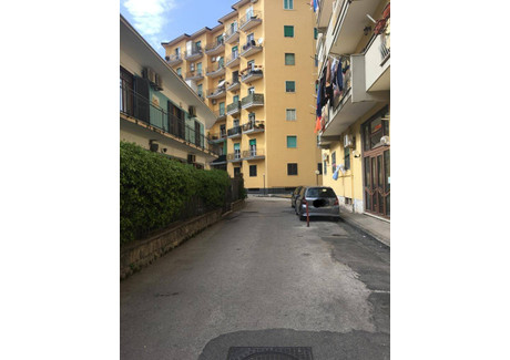 Mieszkanie na sprzedaż - via pittore San Giorgio A Cremano, Włochy, 75 m², 207 727 USD (849 602 PLN), NET-102012048