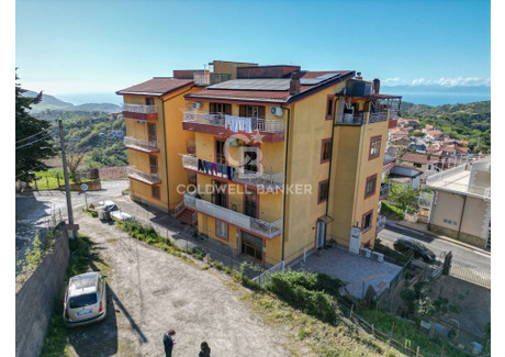 Mieszkanie na sprzedaż - Via san leonardo, Ogliastro Cilento, Włochy, 125 m², 106 966 USD (410 751 PLN), NET-96287866