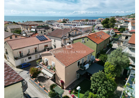 Mieszkanie na sprzedaż - Via Cincinnato, Agropoli, Włochy, 137 m², 253 910 USD (1 038 492 PLN), NET-97964130