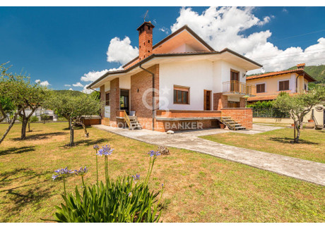 Dom na sprzedaż - VIA BONAZZERA Pietrasanta, Włochy, 248 m², 487 505 USD (1 920 771 PLN), NET-94855697