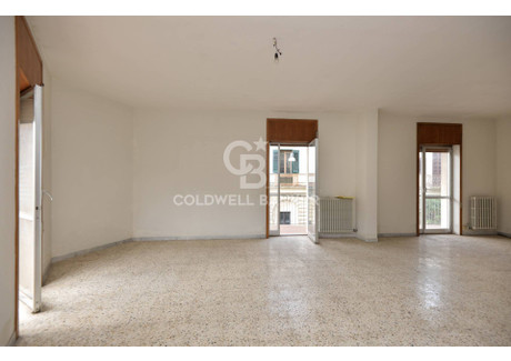 Mieszkanie na sprzedaż - Corso Armando Diaz, Galatina, Włochy, 186 m², 102 918 USD (405 496 PLN), NET-83624409