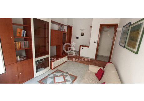 Mieszkanie na sprzedaż - Via Ottaviano, Brindisi, Włochy, 66 m², 81 251 USD (320 128 PLN), NET-90166000