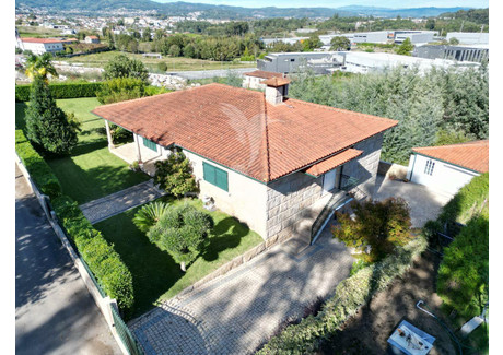 Dom na sprzedaż - Sande Vila Nova e Sande São Clemente Guimaraes, Portugalia, 320 m², 461 401 USD (1 877 902 PLN), NET-101051326