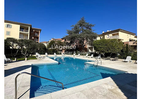 Mieszkanie do wynajęcia - Saint-Tropez, Francja, 80 m², 3766 USD (15 328 PLN), NET-102991351