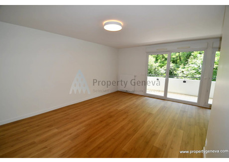 Mieszkanie na sprzedaż - Ferney-Voltaire, Francja, 95 m², 511 444 USD (2 091 807 PLN), NET-98143088