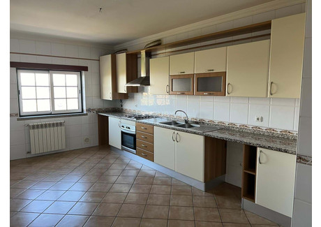 Mieszkanie na sprzedaż - Tortosendo, Portugalia, 145 m², 202 109 USD (844 817 PLN), NET-96124078