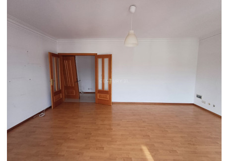 Mieszkanie na sprzedaż - Santo António Dos Cavaleiros E Frielas, Portugalia, 125 m², 381 075 USD (1 493 815 PLN), NET-97046332