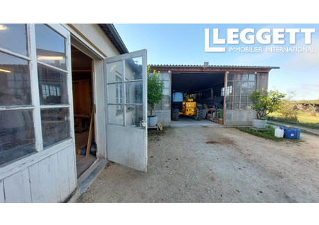 Magazyn na sprzedaż - La Rochebeaucourt-Et-Argentine, Francja, 3399 m², 176 843 USD (679 077 PLN), NET-100700068