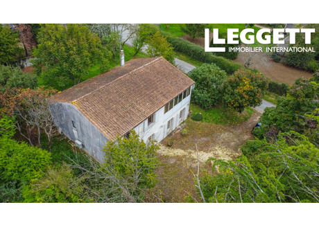 Dom na sprzedaż - Linars, Francja, 198 m², 205 360 USD (825 548 PLN), NET-101729536