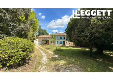 Dom na sprzedaż - Barbezieux-Saint-Hilaire, Francja, 440 m², 733 010 USD (2 939 369 PLN), NET-86332555