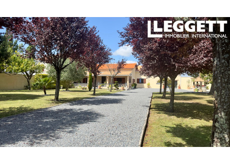 Dom na sprzedaż - Challignac, Francja, 200 m², 377 495 USD (1 487 331 PLN), NET-90983224