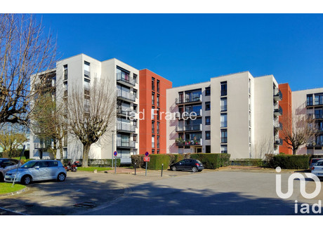 Mieszkanie na sprzedaż - Les Clayes-Sous-Bois, Francja, 65 m², 210 679 USD (861 677 PLN), NET-96711946