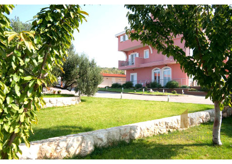 Dom na sprzedaż - Chorwacja, 650 m², 2 761 070 USD (11 016 668 PLN), NET-87118205