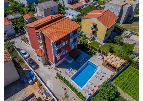 Dom na sprzedaż - Kaštel Lukšić, Chorwacja, 460 m², 1 641 075 USD (6 285 317 PLN), NET-87118190