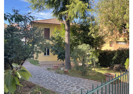 Dom na sprzedaż - Via Martiri della Resistenza, Spoleto, Włochy, 260 m², 378 945 USD (1 549 885 PLN), NET-101618701