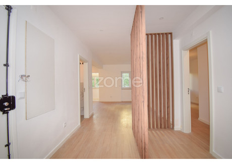 Mieszkanie na sprzedaż - Amadora, Portugalia, 98 m², 248 583 USD (1 016 703 PLN), NET-100695186