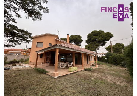 Dom na sprzedaż - Carrer Orquídeas, 12, 43711 Casa-Roja, Tarragona, Spain Tarragona, Banyeres Del Penedès, Hiszpania, 324 m², 368 828 USD (1 501 130 PLN), NET-101478565